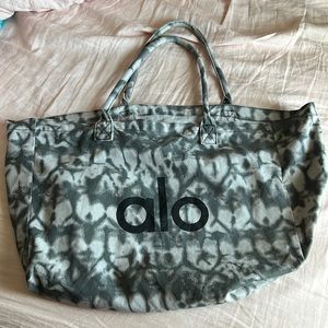 Alo Yoga Tote Bag